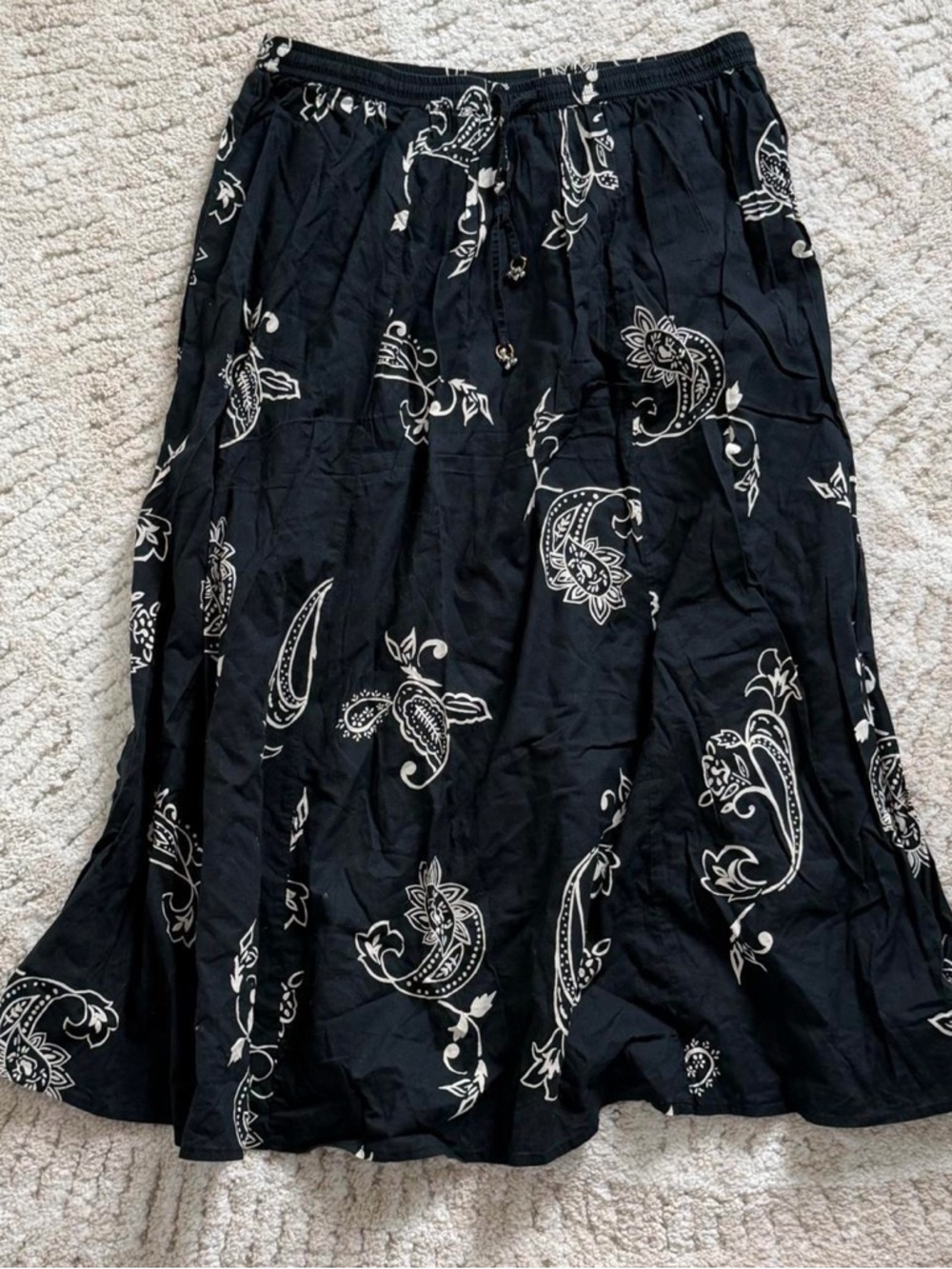 Liz Claiborne Black Maxi Skirt with White Paisley Print